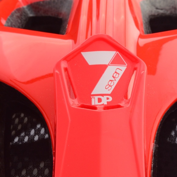 7iDP M4 Helmet Size: Small/Medium - Picture 8 of 16